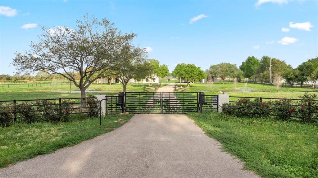 16516 Fritsche Cemetery Road, Cypress, TX 77429