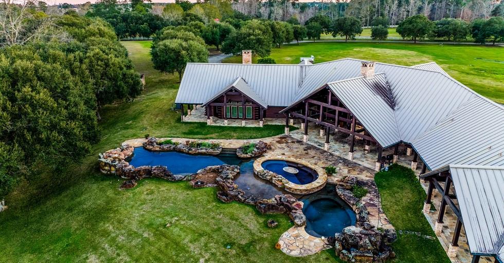 Clubhouse amenitiesThe following photography was taken from a google search showing Lakeland Ranch and what it has to offer!