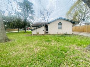 804 Old Angleton, Clute, TX, 77531