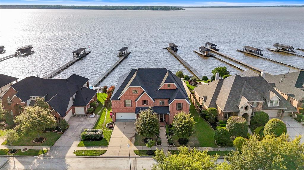 16314 Pelican Bch Ln