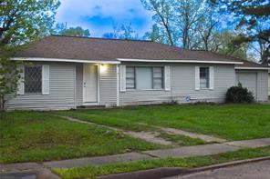 624 Peach, Angleton, TX, 77515