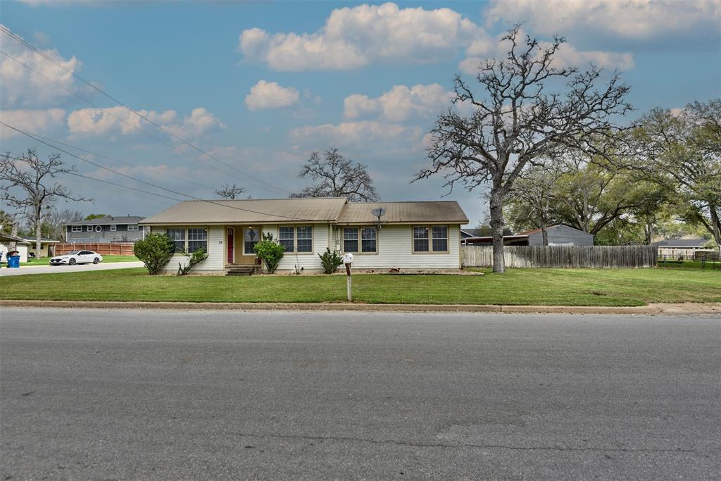 32 W Hacienda Road , Bellville, Texas image 24