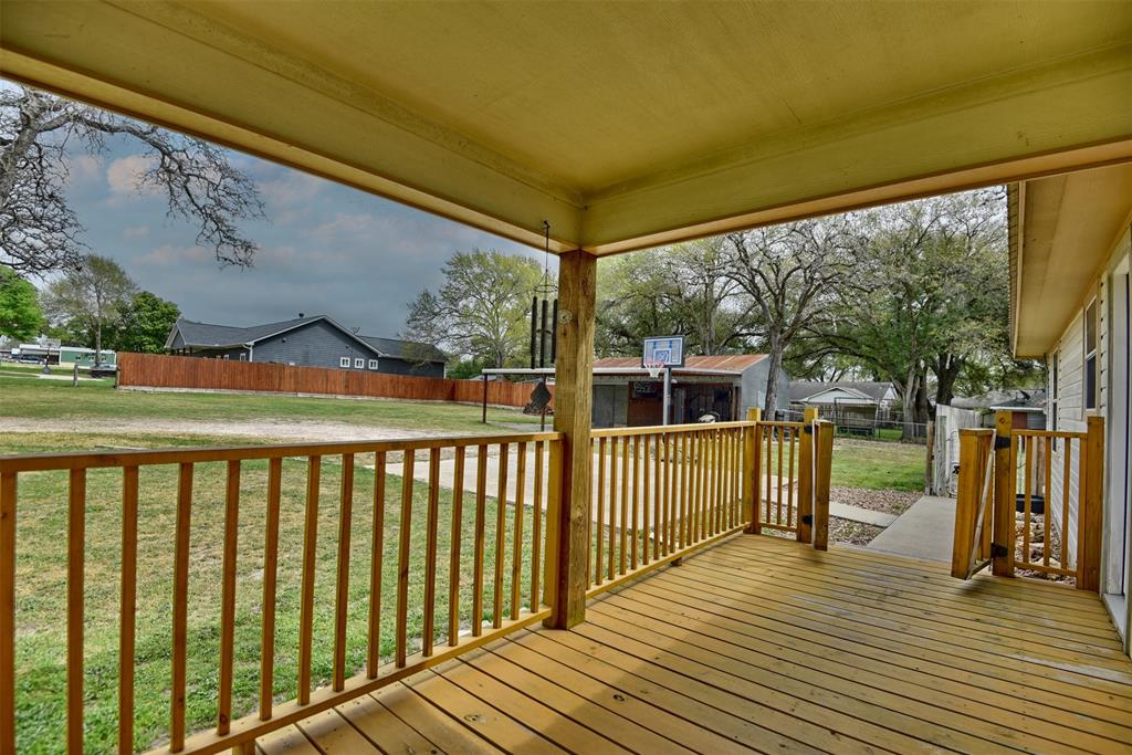 32 W Hacienda Road , Bellville, Texas image 26