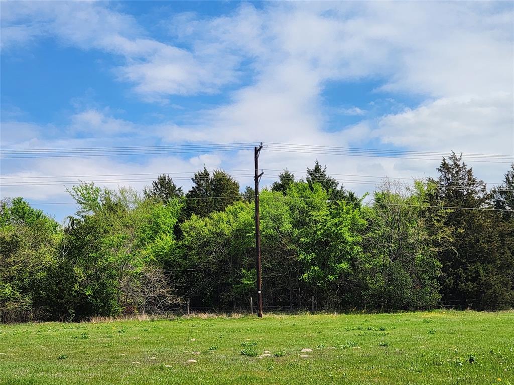 Power along the back of the property. Water line at the front of the lot.