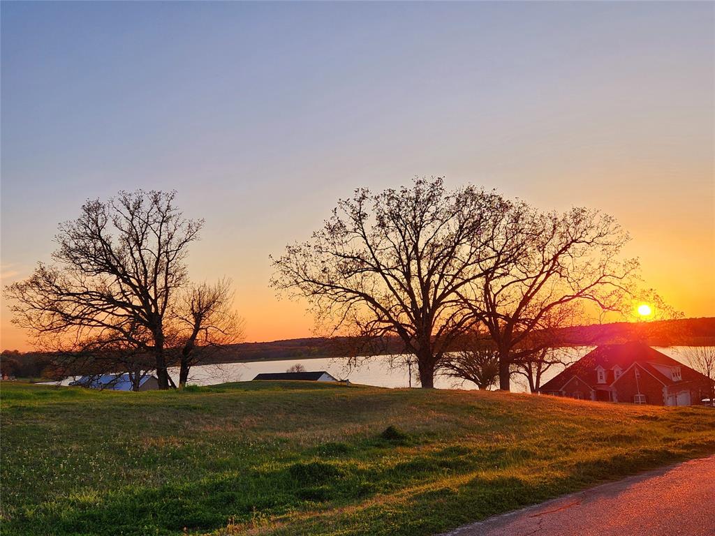 Waters Edge Ranch is such a pretty community.