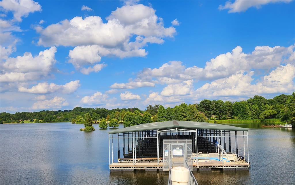 Marina area at Water\'s Edge Ranch.