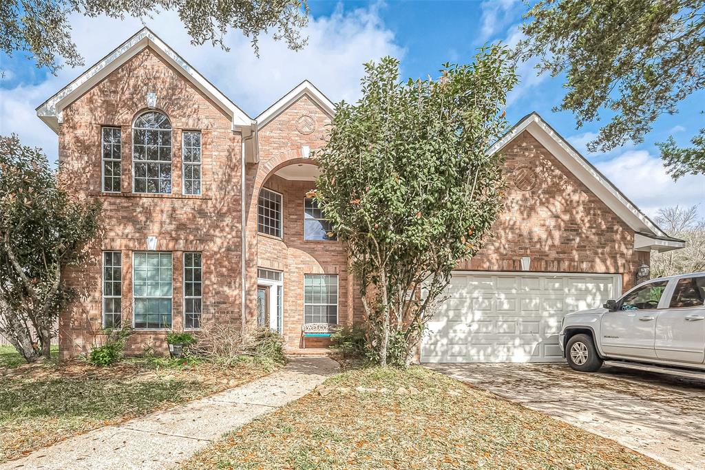 2101 Sentore Court, Pearland, TX 
