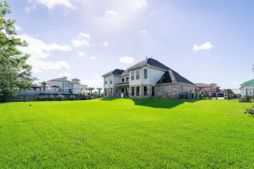 1919 Shore Line Drive , Seabrook, Texas image 11