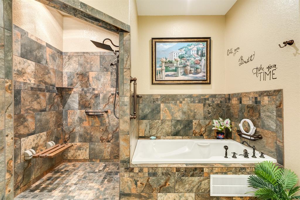 Large walk-in shower & soaking tub