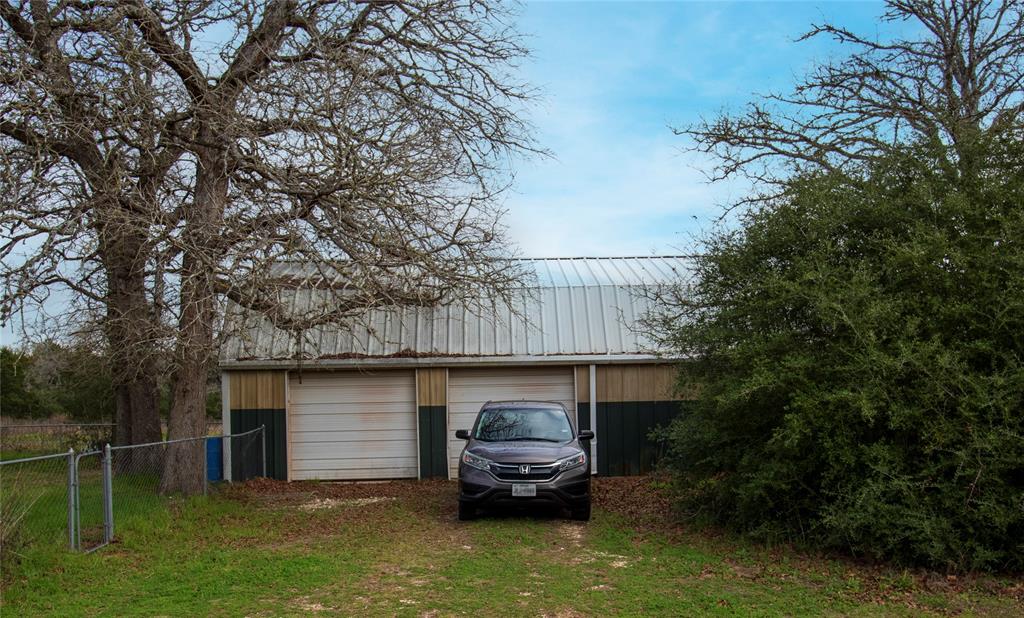 5100 Wood Duck Drive , Waelder, Texas image 7