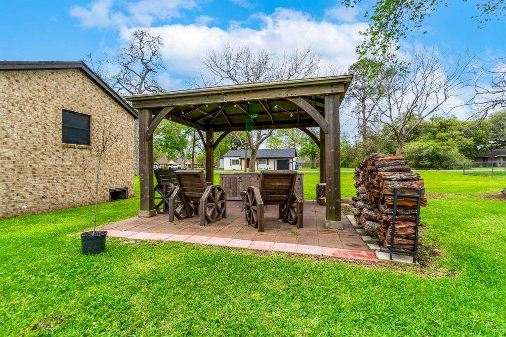 501 Avenue B  , Sweeny, Texas image 8