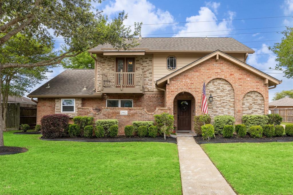 2912 Country Club Drive, Pearland, TX 