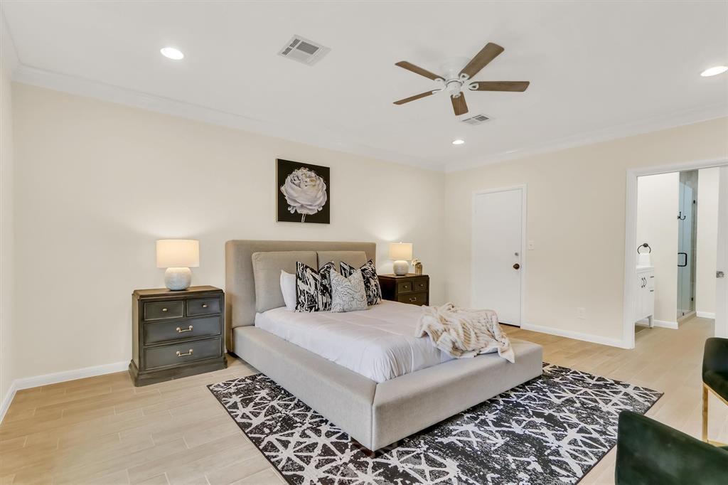 Primary bedroom, tile flooring, high ceiling