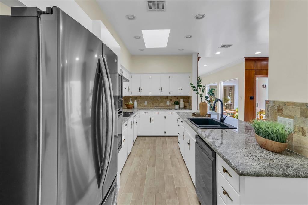 2 skylights in the kitchen.