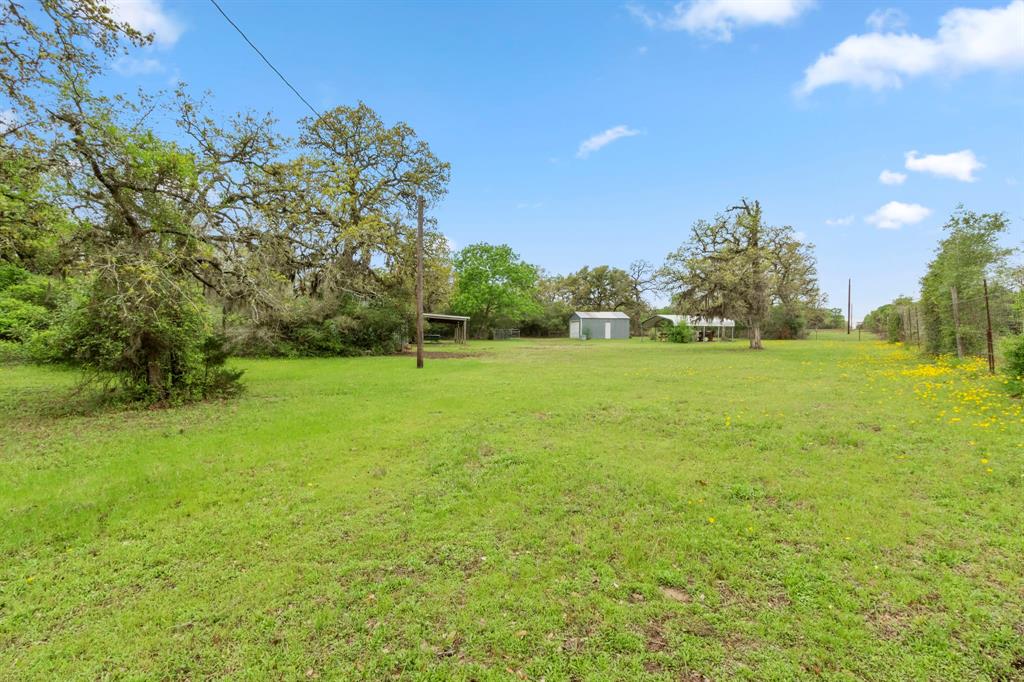 1031 Yearwood Lane , Columbus, Texas image 29