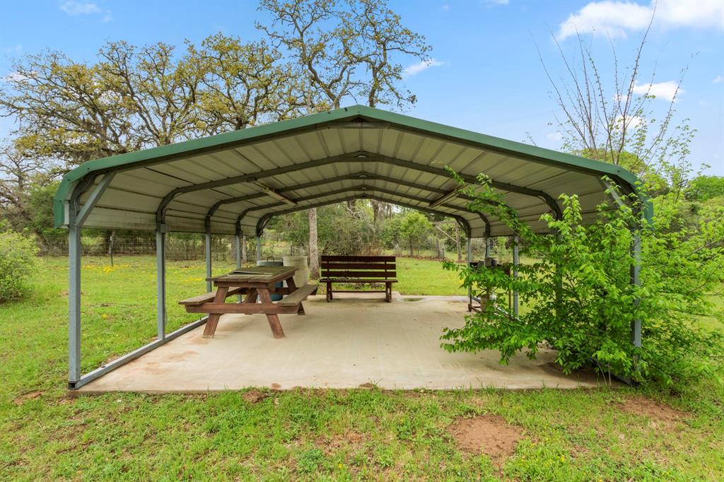 Gazebo/Outside Area