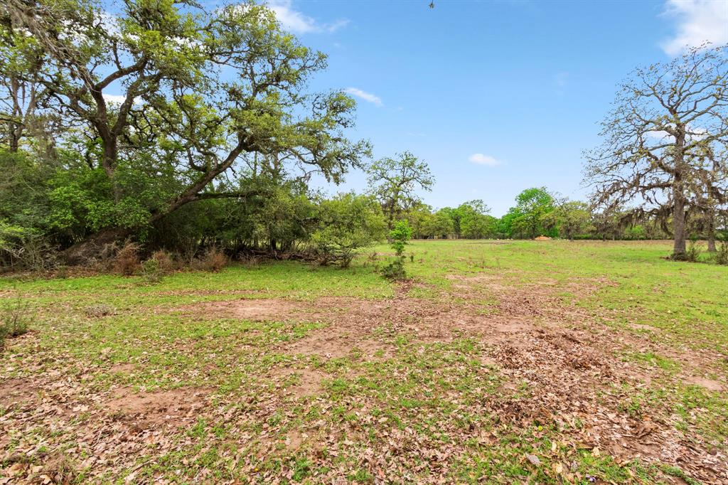 1031 Yearwood Lane , Columbus, Texas image 35