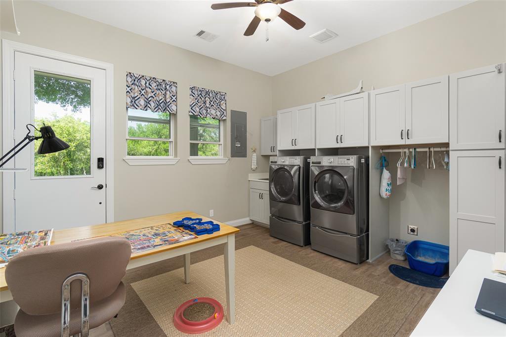 Texas sized laundry room/study space