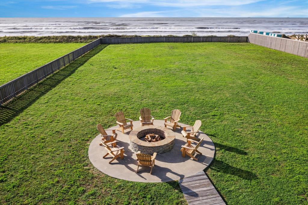 Fabulous Focal Firepit!  Great for entertaining any day of the year.