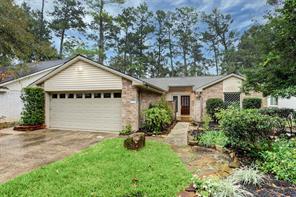 62 S Woodstock Circle Dr, The Woodlands, TX 77381