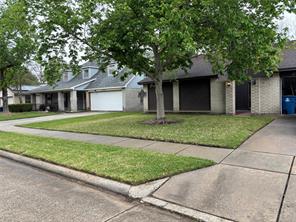 21718 Crescent Heights St, Spring, TX 77388