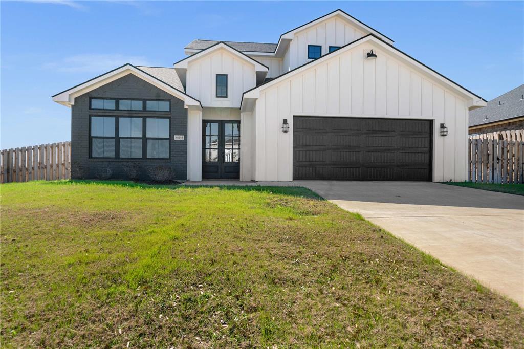 16210 Clearview Drive, Lindale, TX 75771