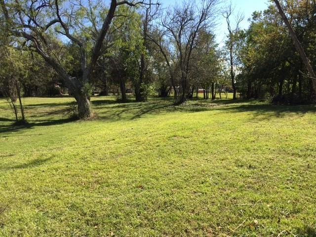 Columbus Road , Sealy, Texas image 5