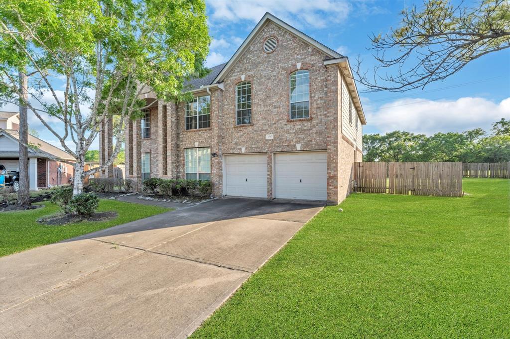 3707 Pine View Court, Pearland, TX 77581