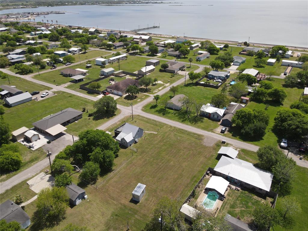 802 W Baltimore Avenue , Seadrift, Texas image 8