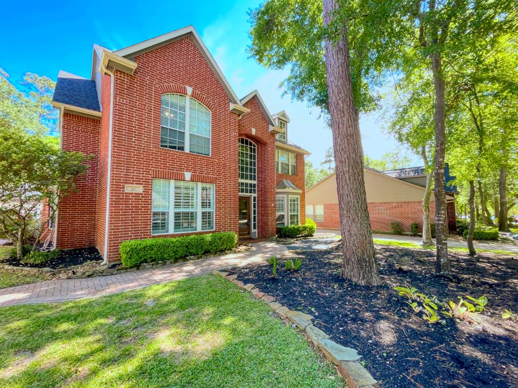 22 Bluff Creek Place, The Woodlands, TX 