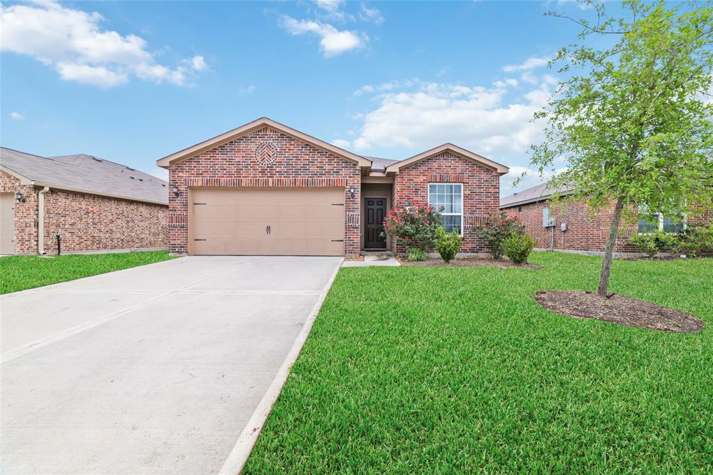 7709 S Country Space Loop, Richmond, TX 