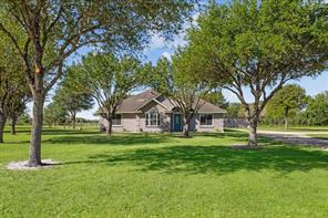 2399 Beverly Ln, Sealy, TX 77474