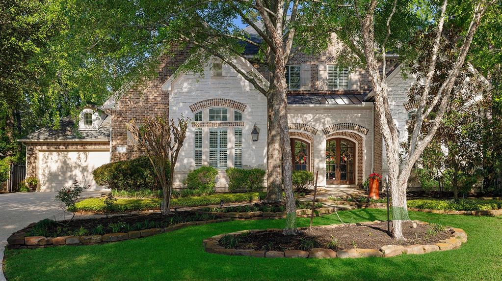 58 W Majestic Woods Place, The Woodlands, TX 77382