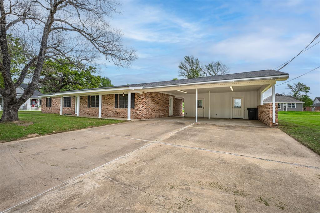 341 11th Street , Somerville, Texas image 21