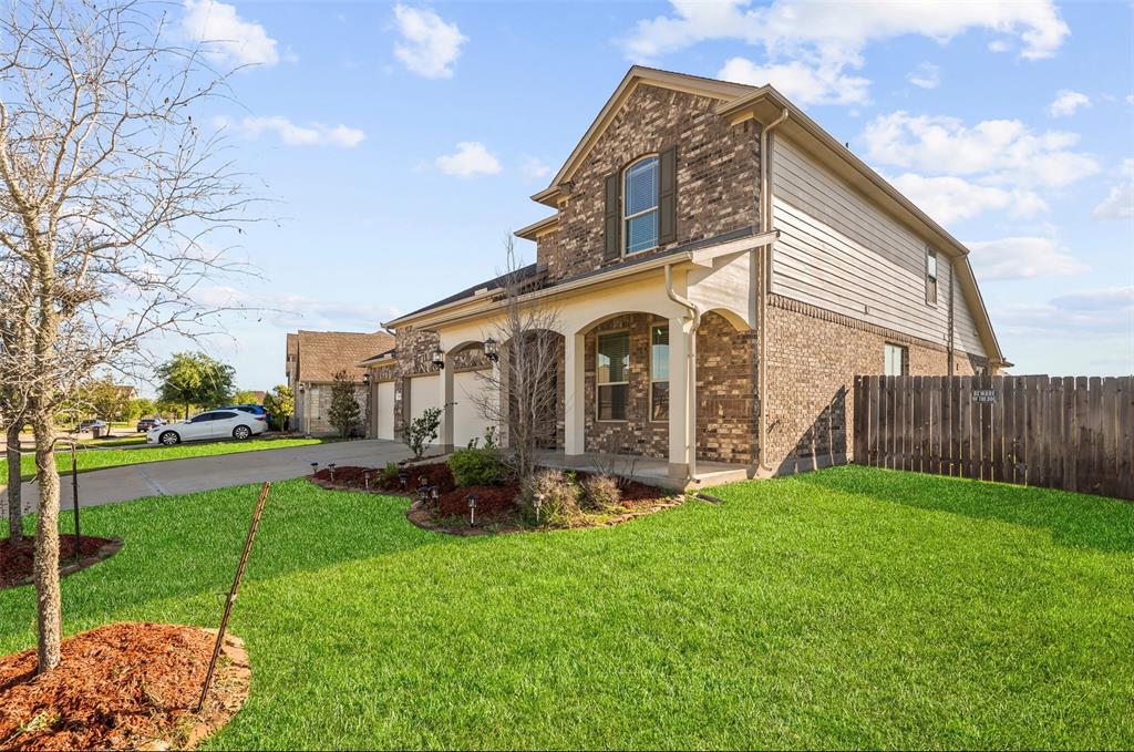 2407 Shoal Valley Lane , Rosenberg, Texas image 4