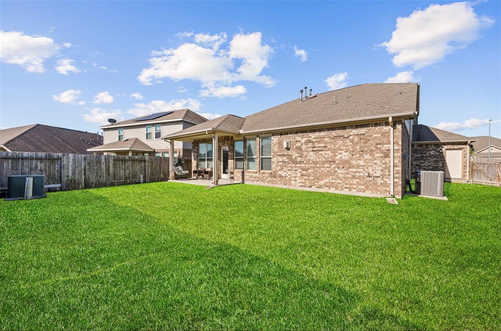 2407 Shoal Valley Lane , Rosenberg, Texas image 37