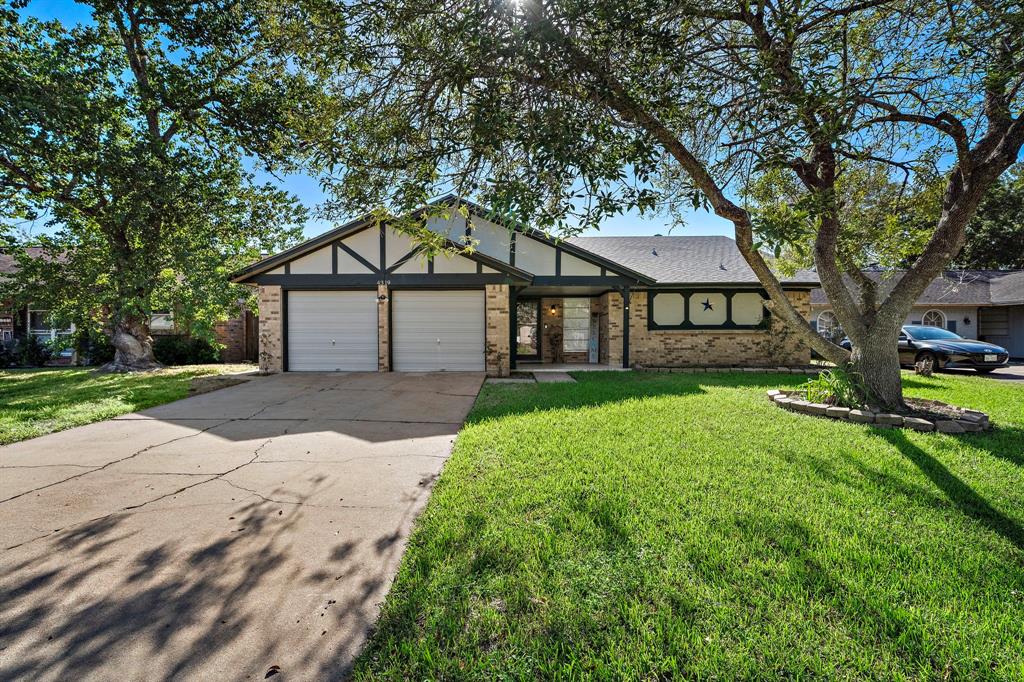4319 Townes Forest Road, Friendswood, TX 