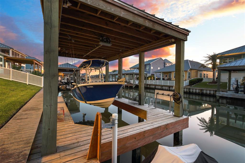 Notice the fish cleaning station to the right of the boathouse.