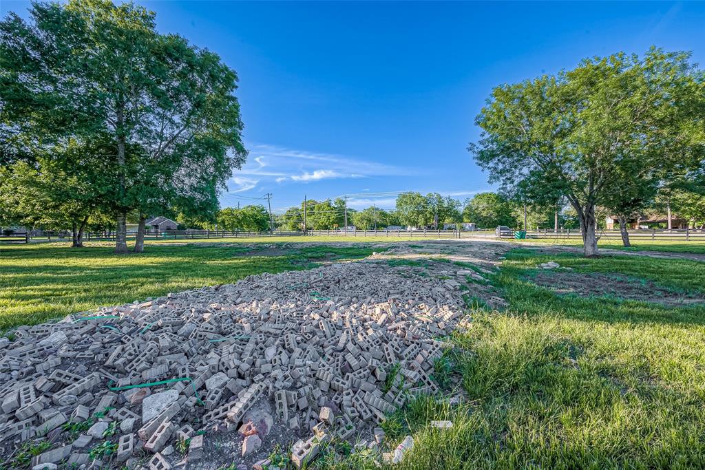 3293 County Road  , Alvin, Texas image 9