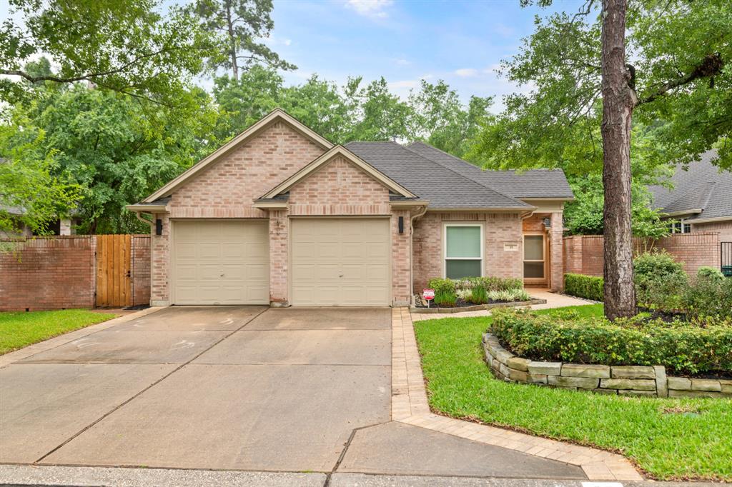 35 Silkbay Place, The Woodlands, TX 77382