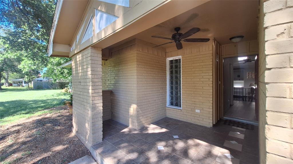 175 Upper Colorado Drive , Bay City, Texas image 4