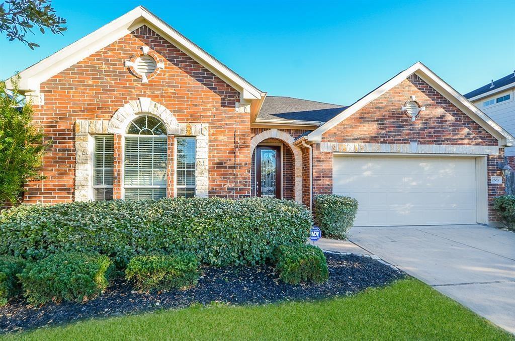 2503 Spring Landing Drive, Pearland, TX 77584