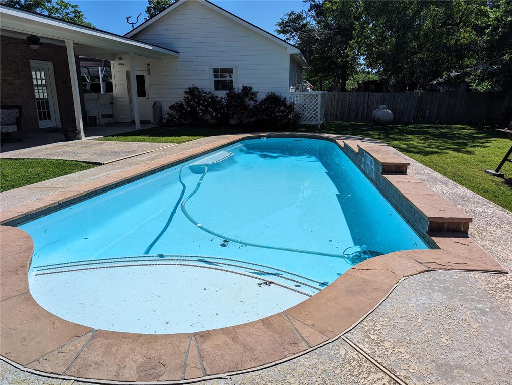 in-ground pool! Perfect for summer