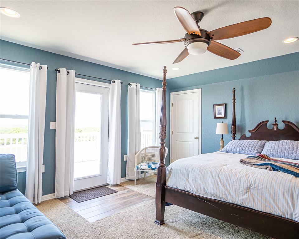 Spacious master bedroom with en suite bathroom and large west facing deck.