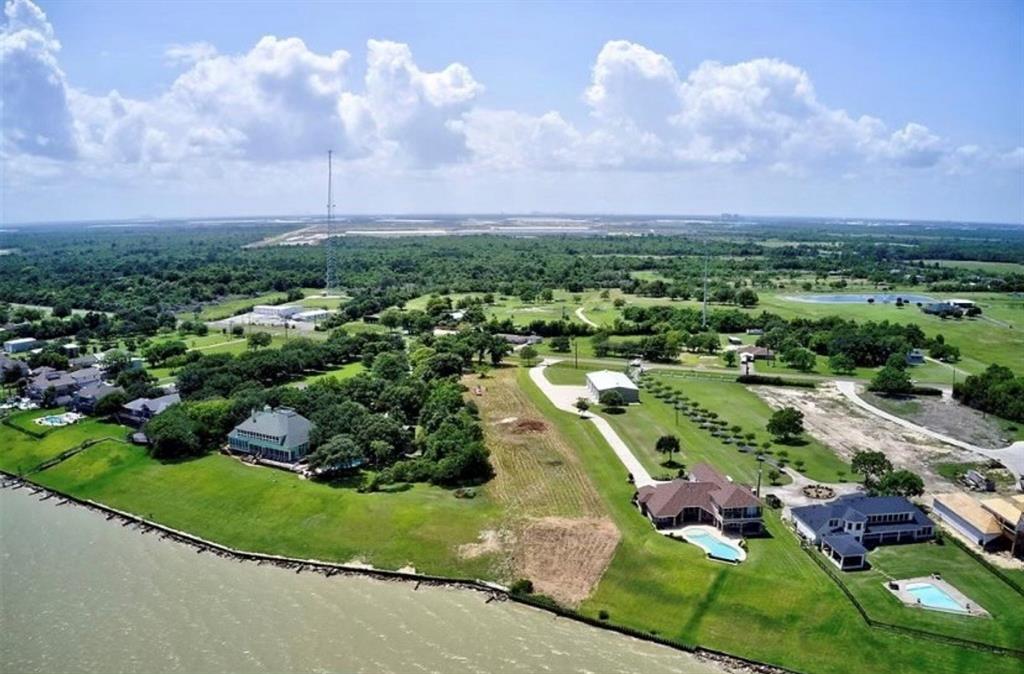 00 Tri City Beach Road , Beach City, Texas image 5