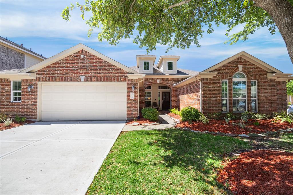 2702 Barons Cove Court, Pearland, TX 