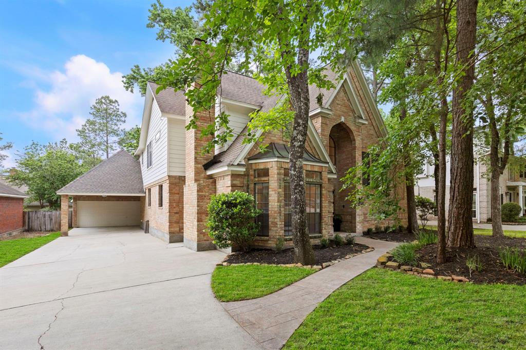 83 Rush Haven Drive, The Woodlands, TX 77380