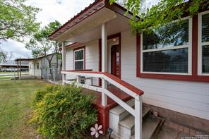 205 Mesquite Ave, Luling, TX, 78648