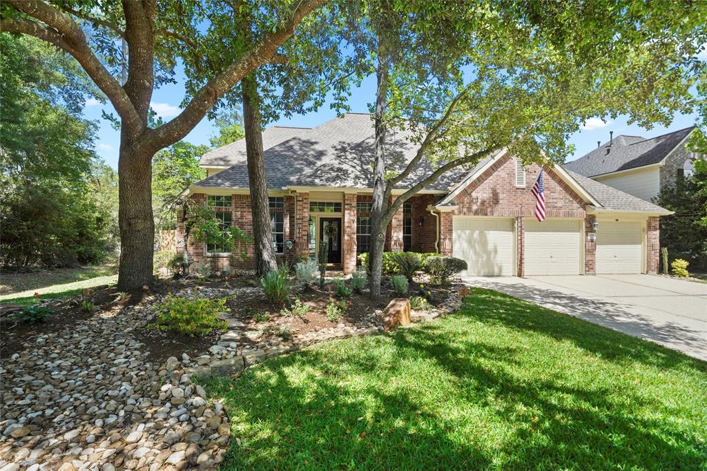 158 N Whistlers Bend Circle, The Woodlands, TX 