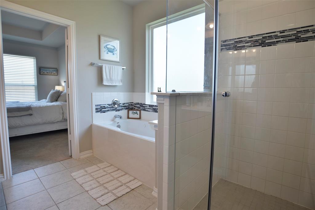 separate shower & tub